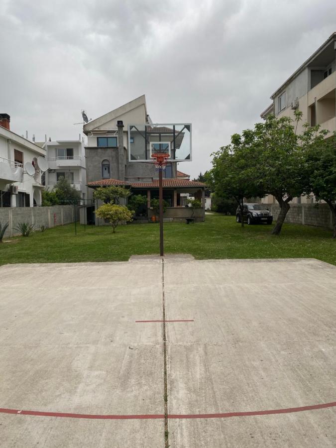 Apartments Toni Ulcinj Eksteriør bilde